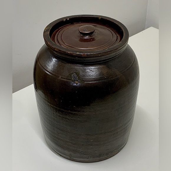 19th Century Antique Dark Brown Albany Slip Lidded Stoneware Crock Jug Pot - Picture 12 of 16
